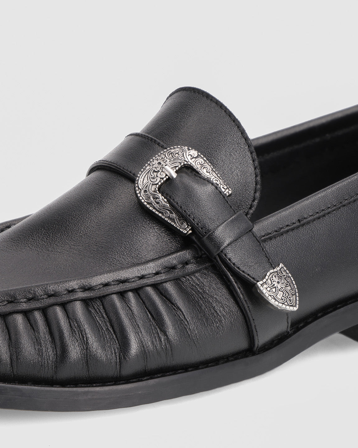ASH LOAFER
