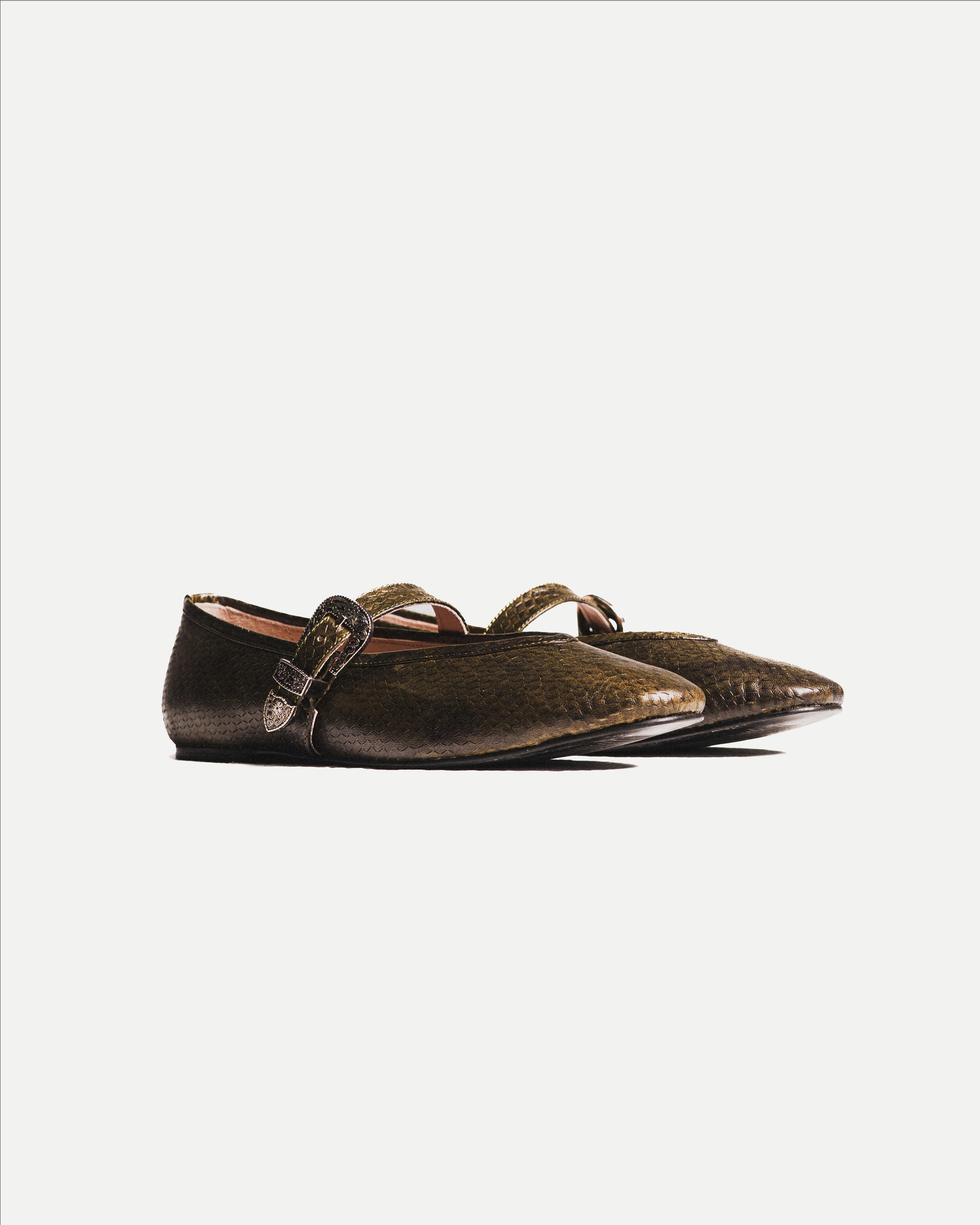 PINE MARY JANES
