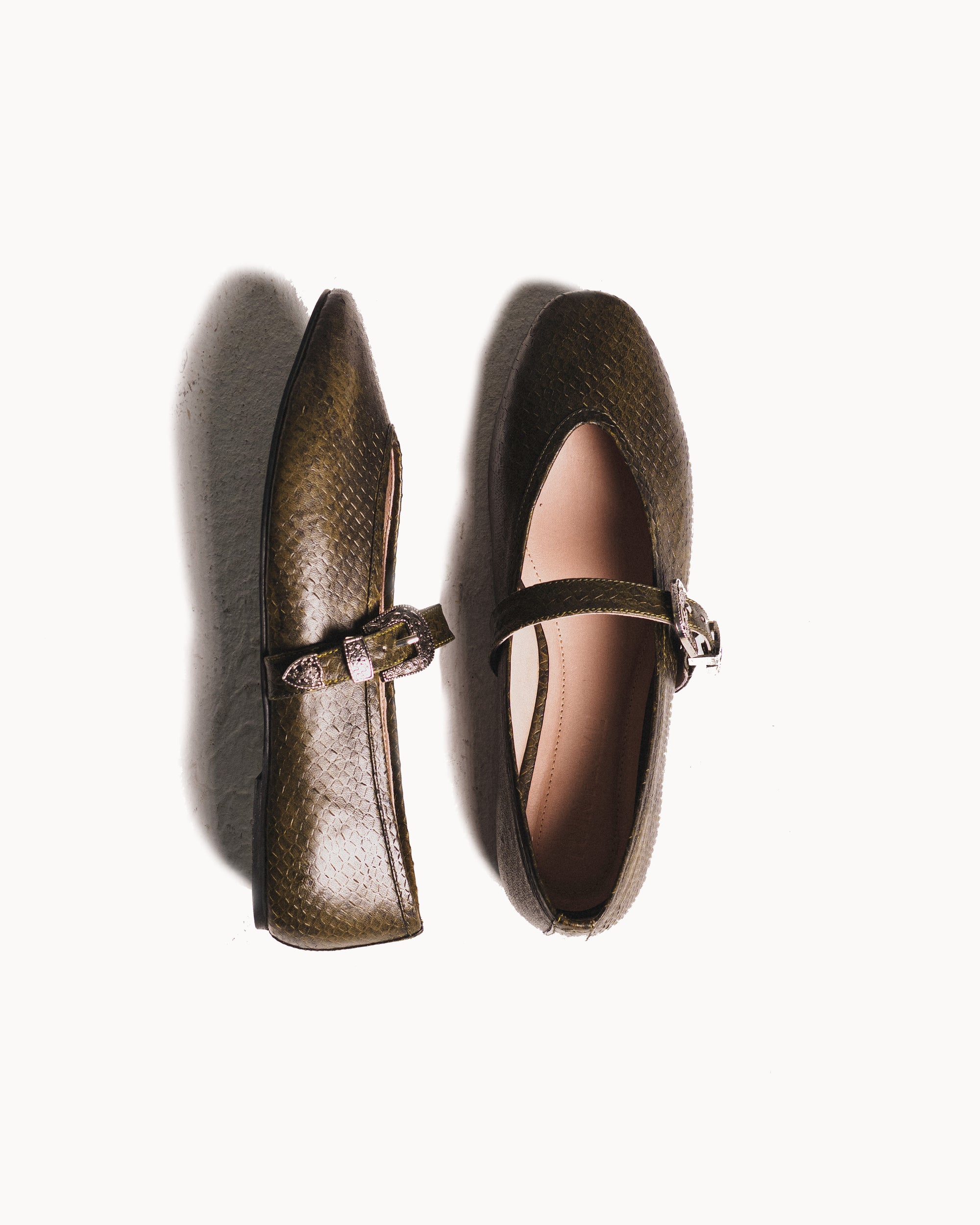 PINE MARY JANES