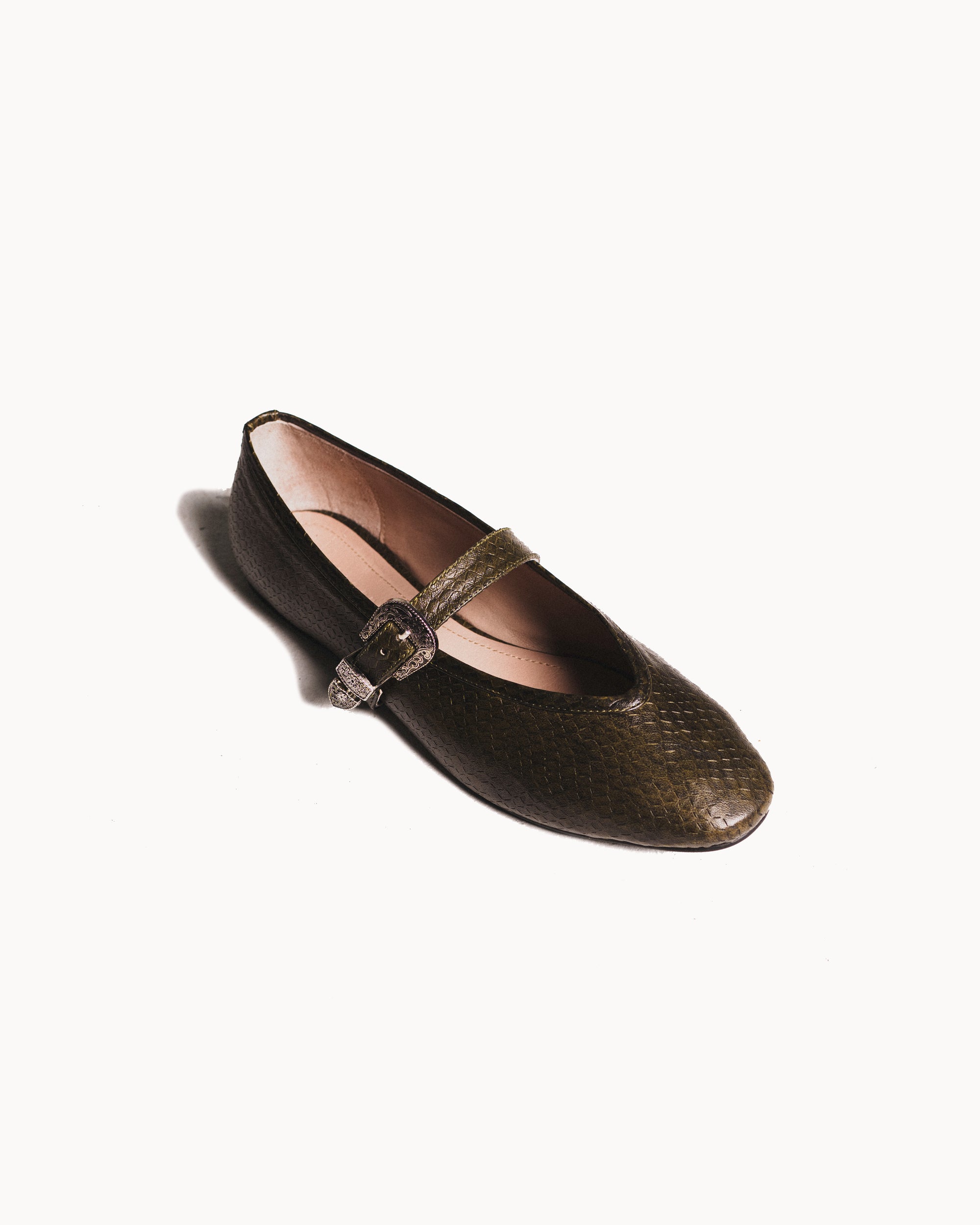 PINE MARY JANES